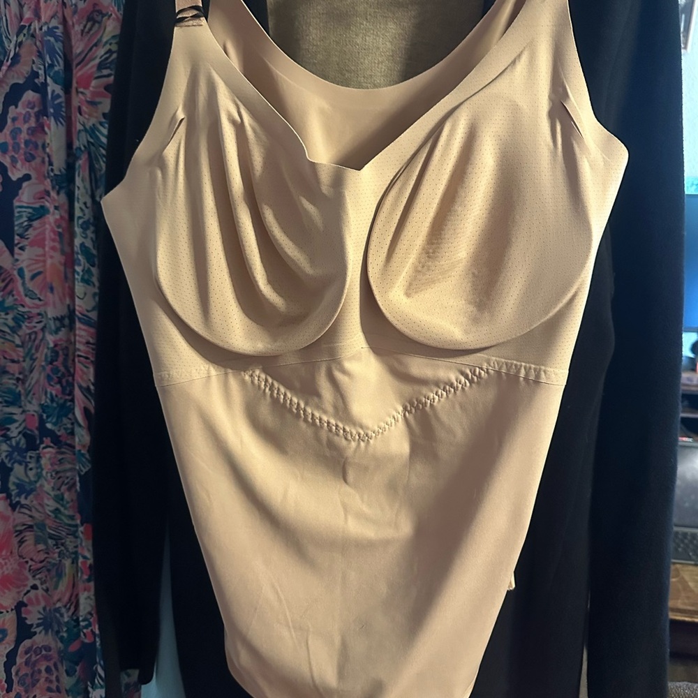 Honey, love shaping bra set. Lift ware cami